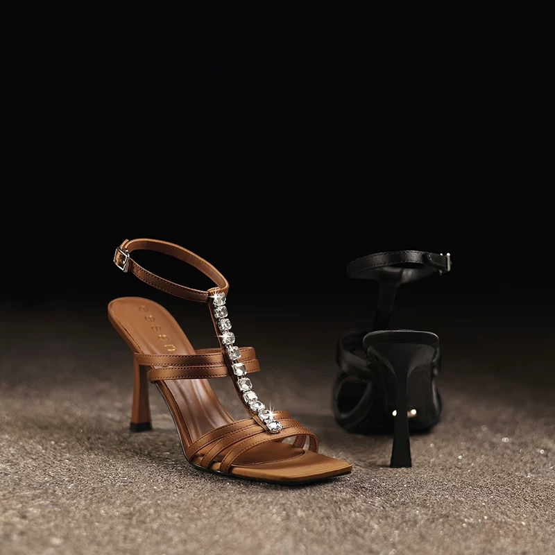 Water Shoes - Nouvelles sandales d'été à bout carré
