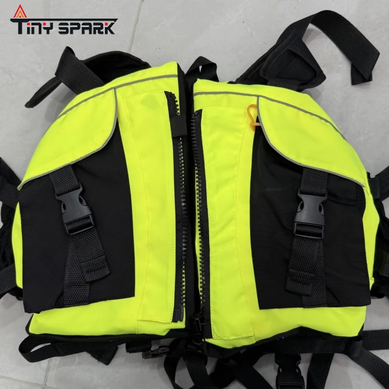Les gilets de sauvetage en tis - Life Jacket avis et prix